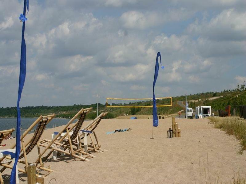 Pool & Lake Holiday Home 마르클리베르크 외부 사진
